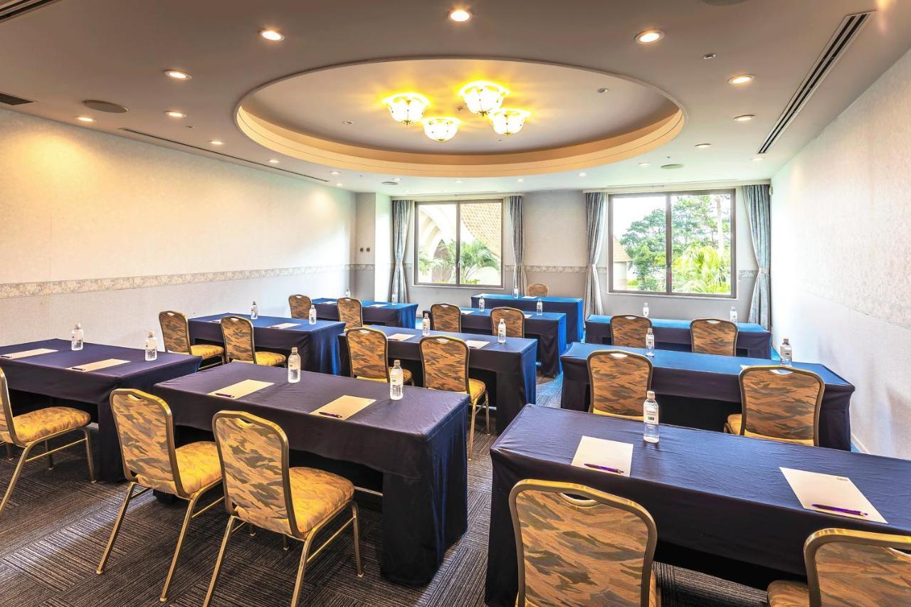 Ana Holiday Inn Resort Miyazaki By Ihg Екстериор снимка