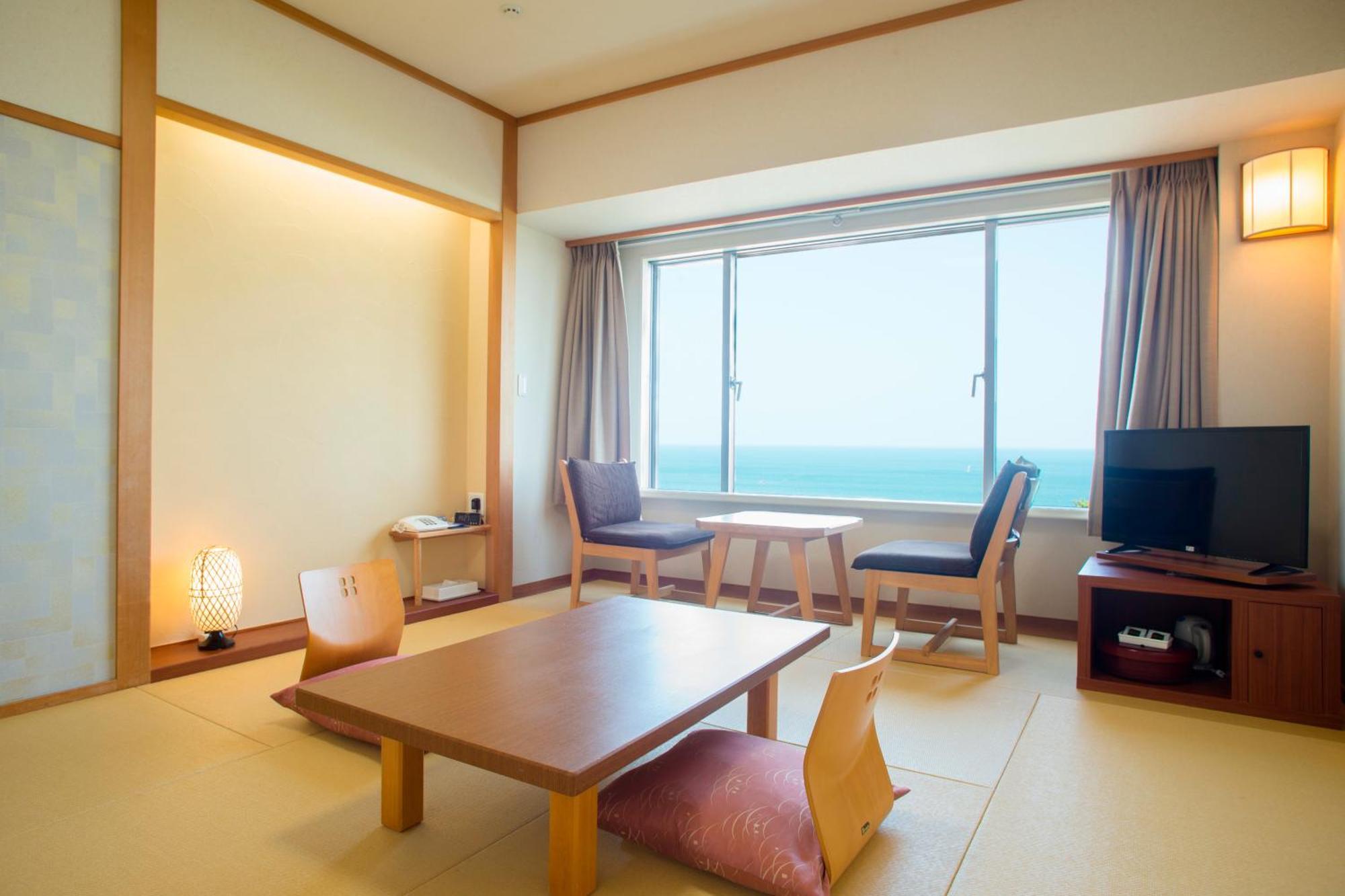 Ana Holiday Inn Resort Miyazaki By Ihg Екстериор снимка
